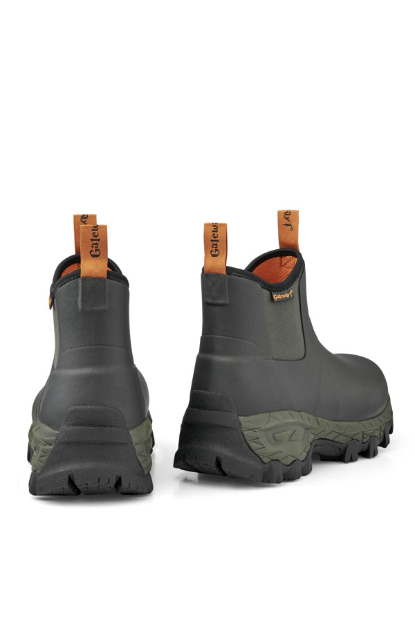 Woodwalker-7-men-100101070-0506Forest_3.jpg
